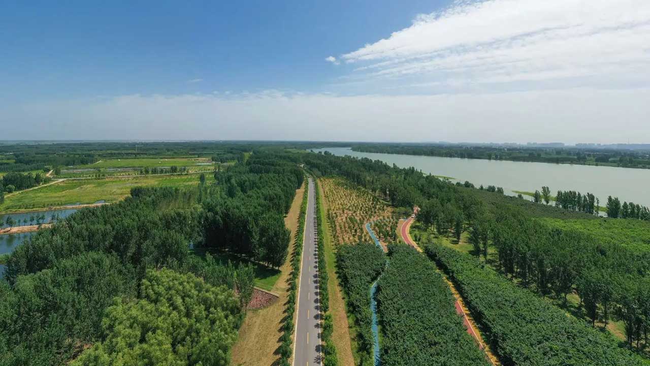 黄河生态旅游风景道.jpg
