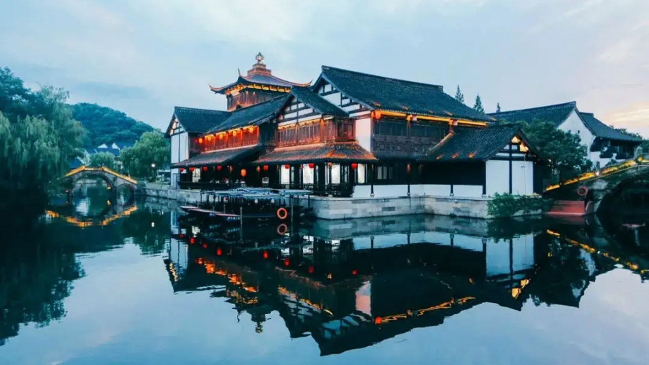 绍兴:2022年柯桥区第四届湖塘杨梅文化旅游节开幕,争创文旅共富新高地