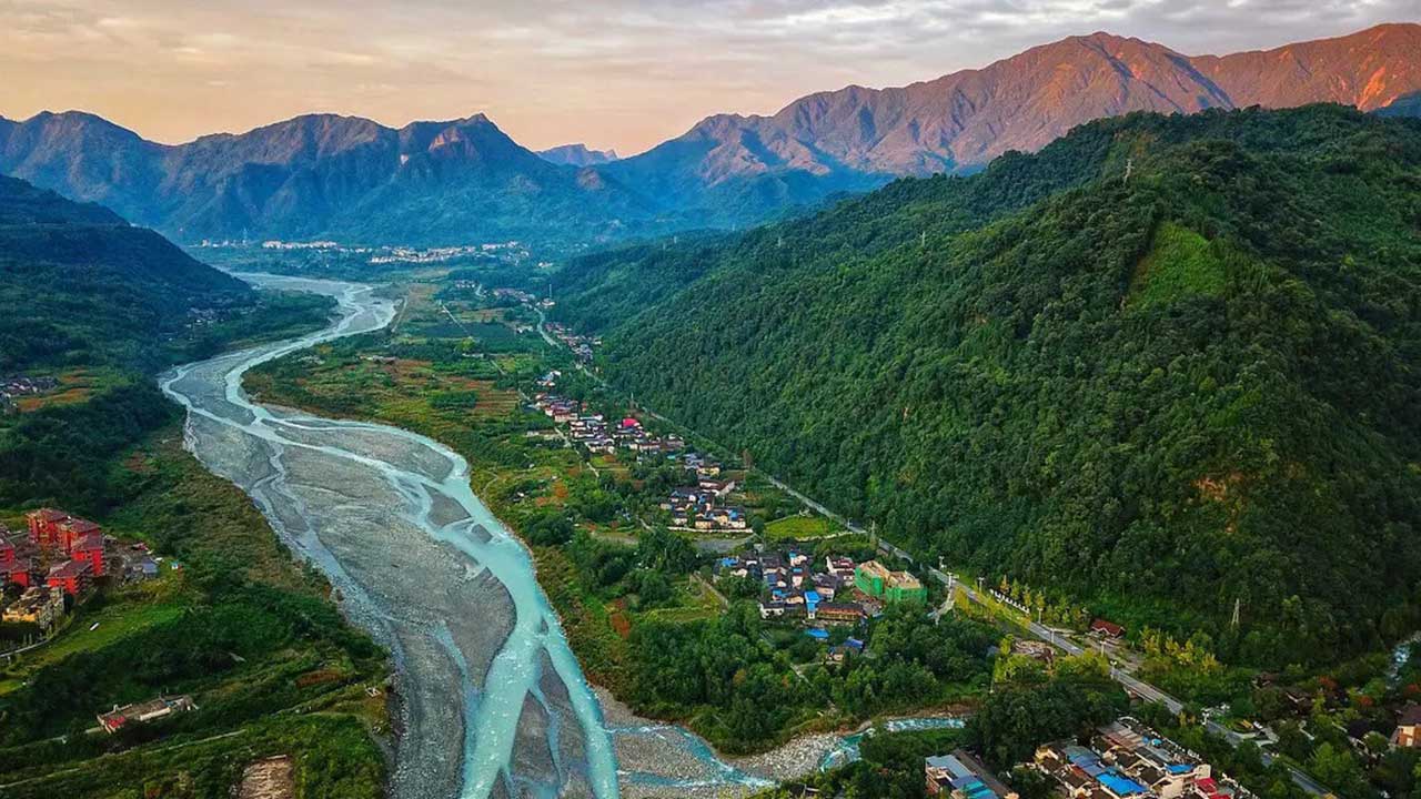 彭州宝山村图片