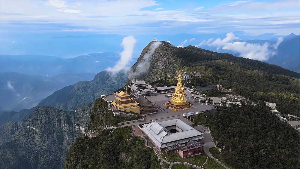 峨眉山风景名胜区.jpg