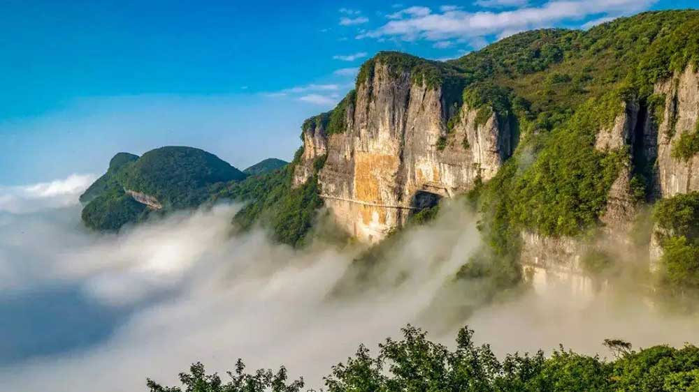 重庆南川金佛山风景区.jpg