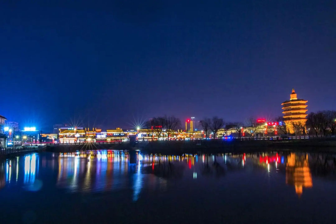 安阳市夜景.jpg