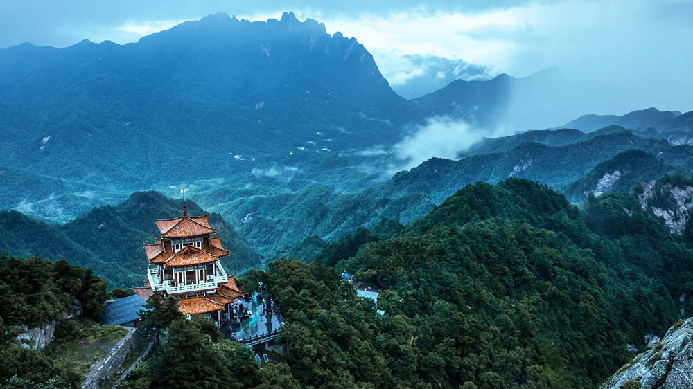 洛阳白云山风景区.jpg