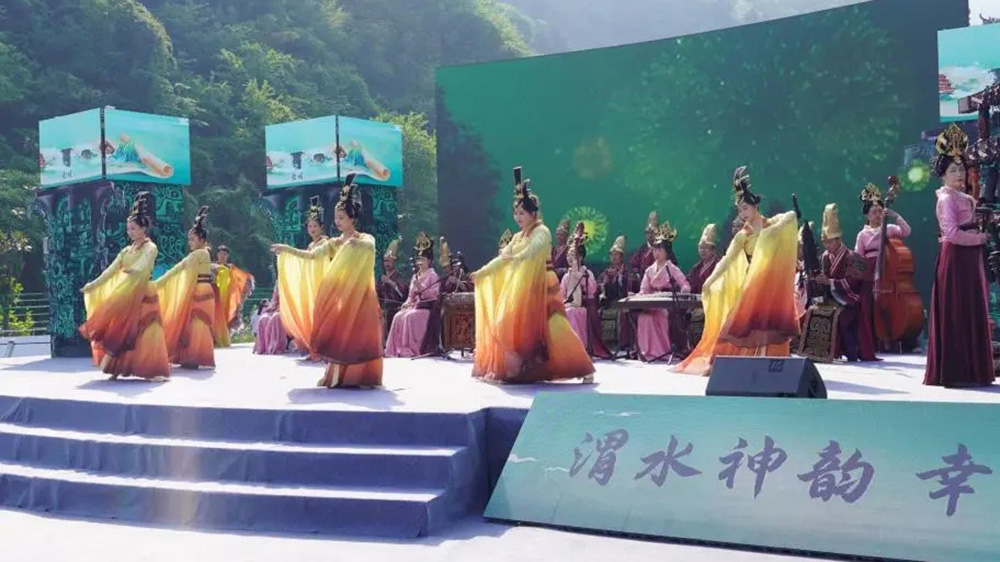 第十三届宝鸡市文化旅游节现场.jpg