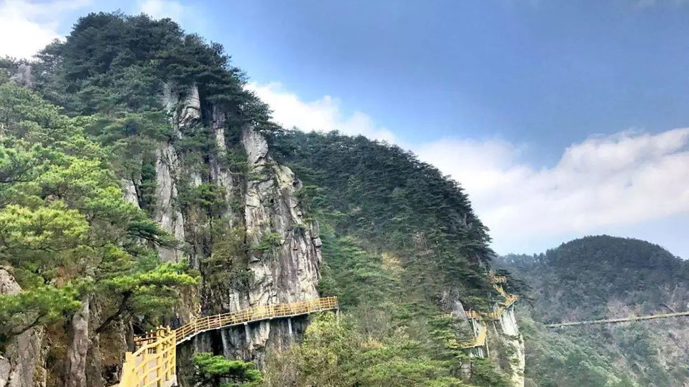 宜春明月山旅游区.jpg