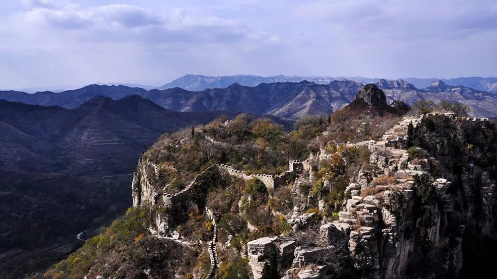 大峰山齐长城旅游风景区.jpg